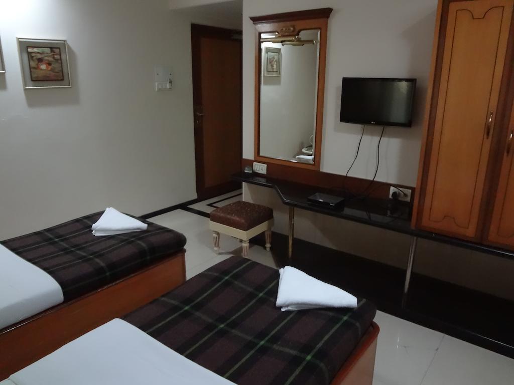 Hotel Ashwin Βομβάη Δωμάτιο φωτογραφία